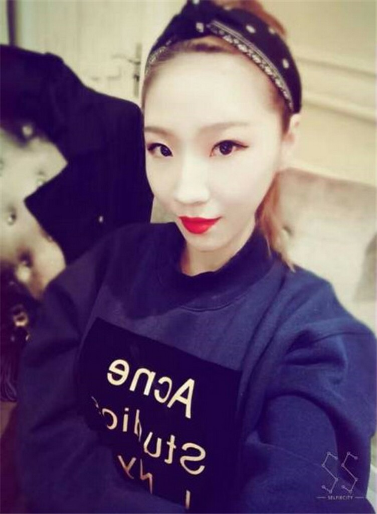 单位新来人妻同事忘不掉你的骚