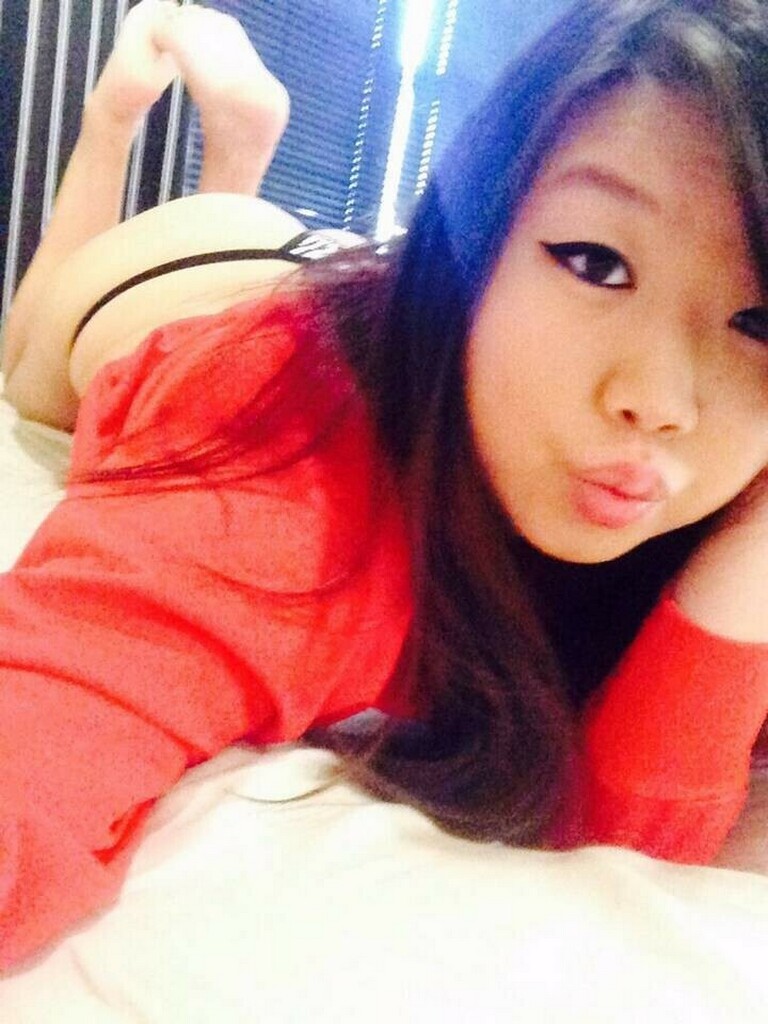 喜欢被口爆的熟妇