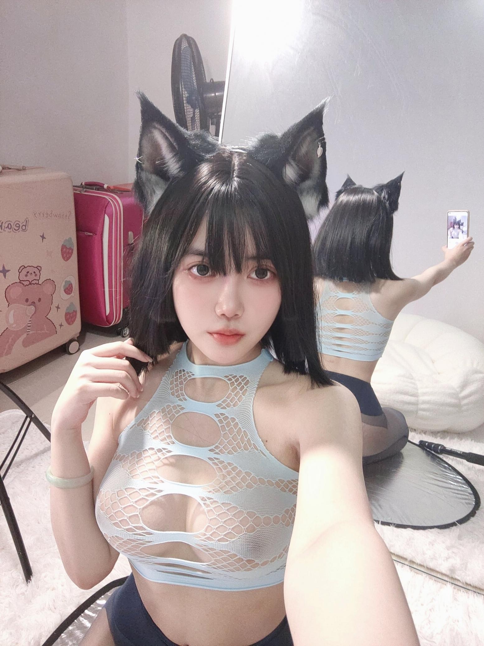 诱人一线天 活捉一位黑丝猫耳娘