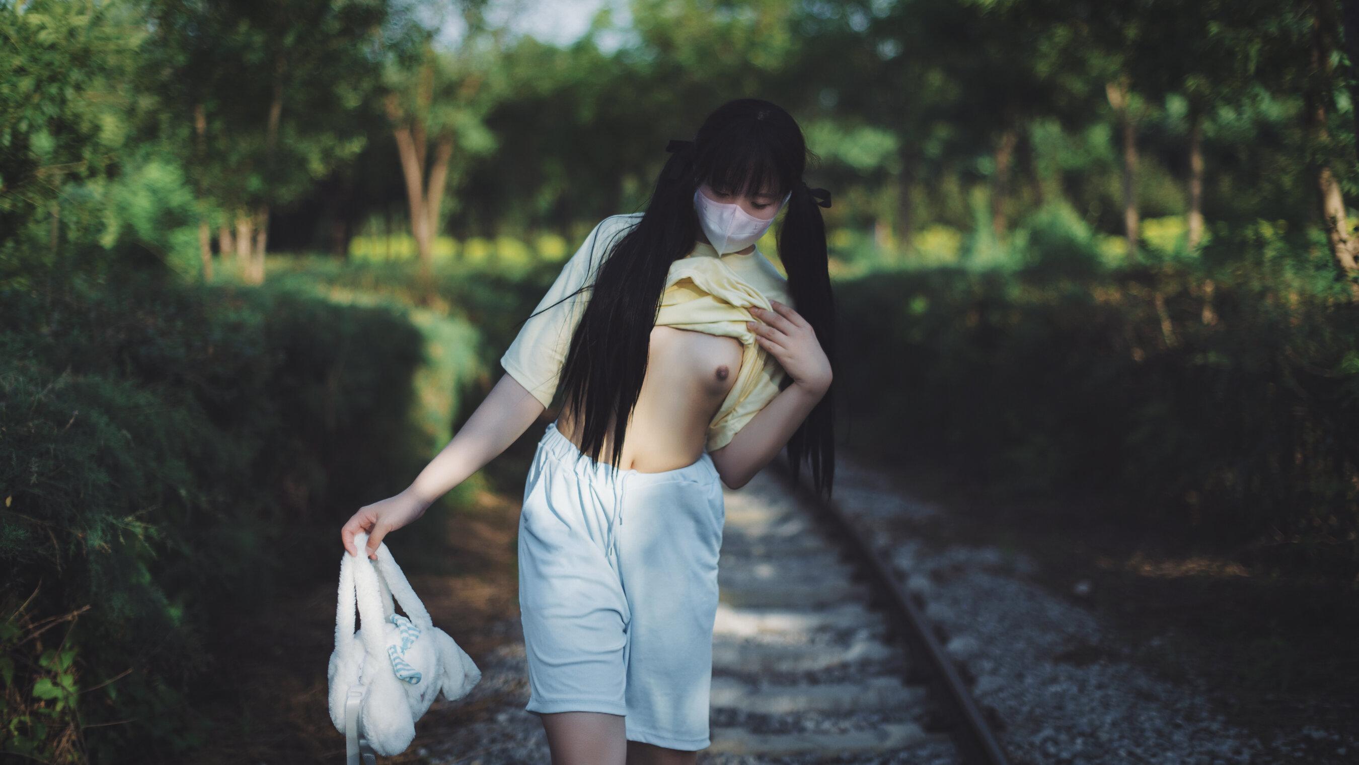 泡沫之夏·露出日记