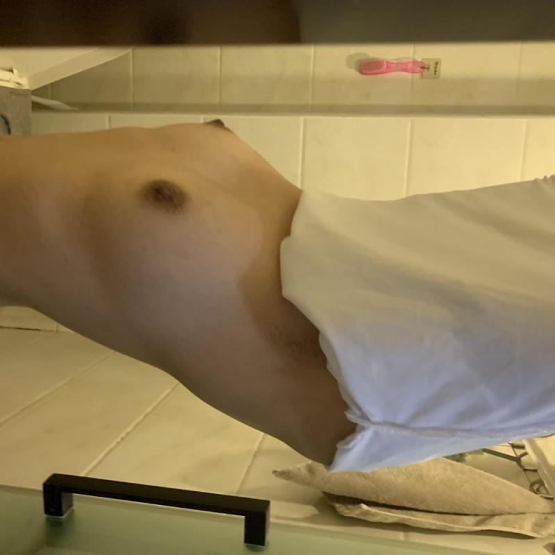 格外顺从温柔的小姐姐