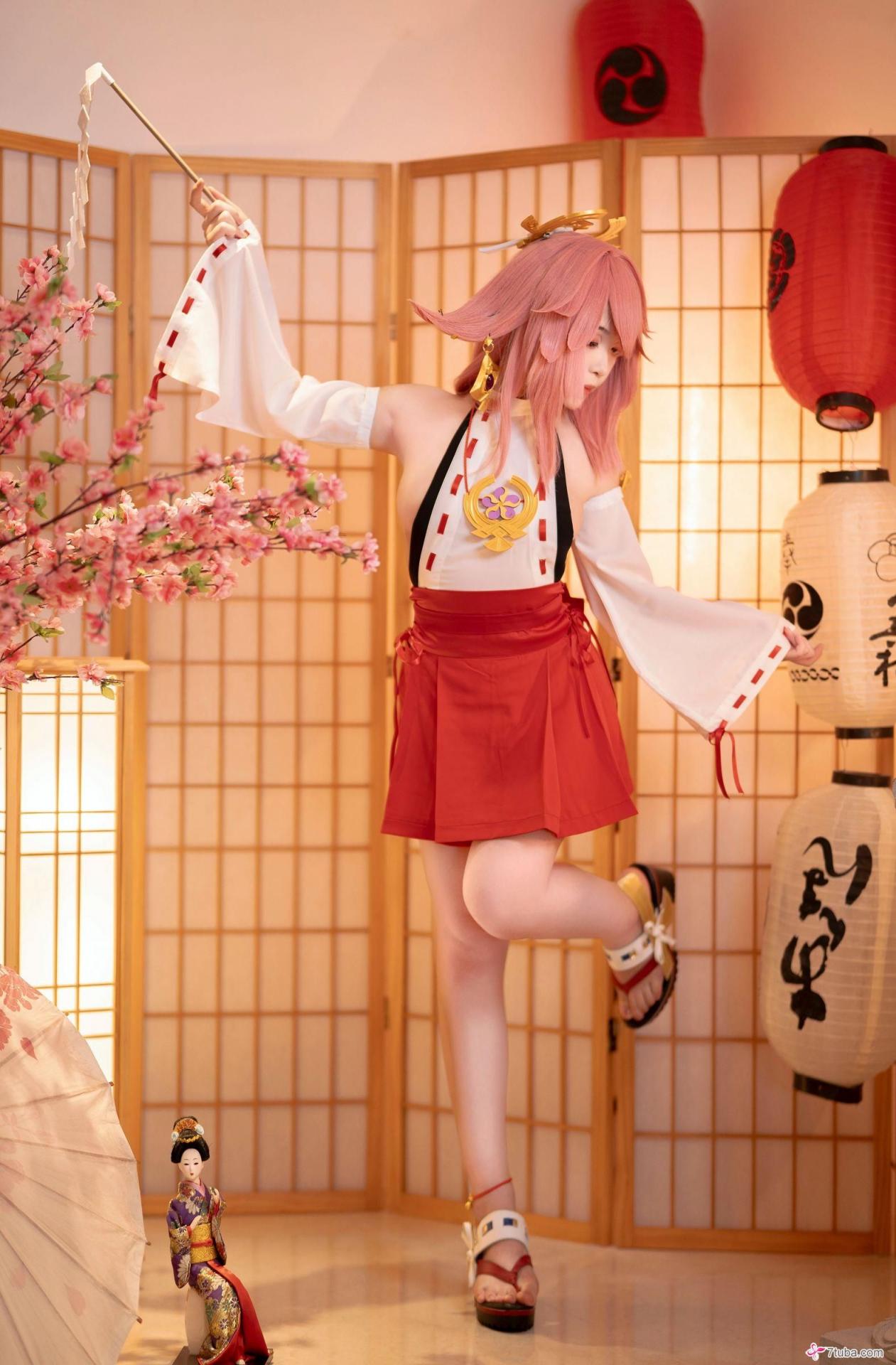 性感美图 八重神子
