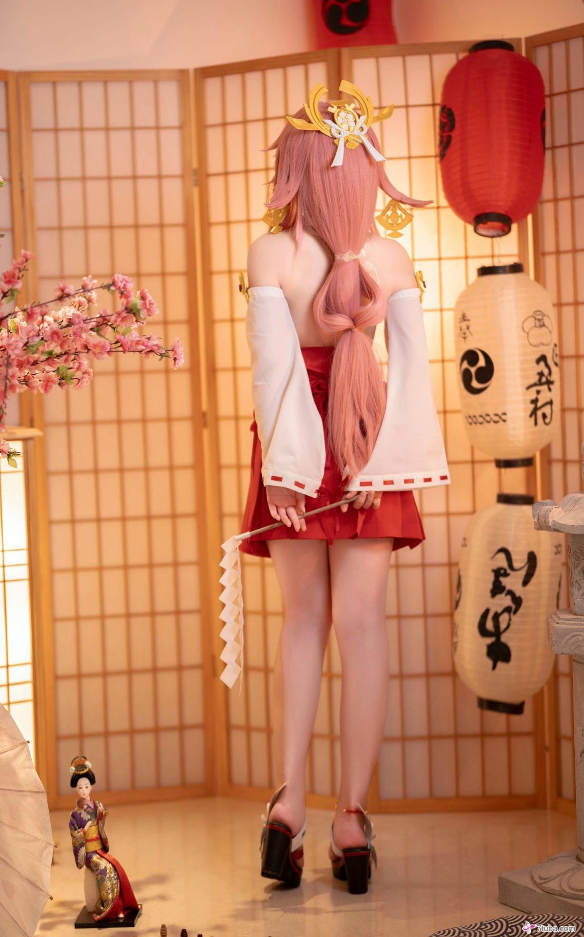 性感美图 八重神子