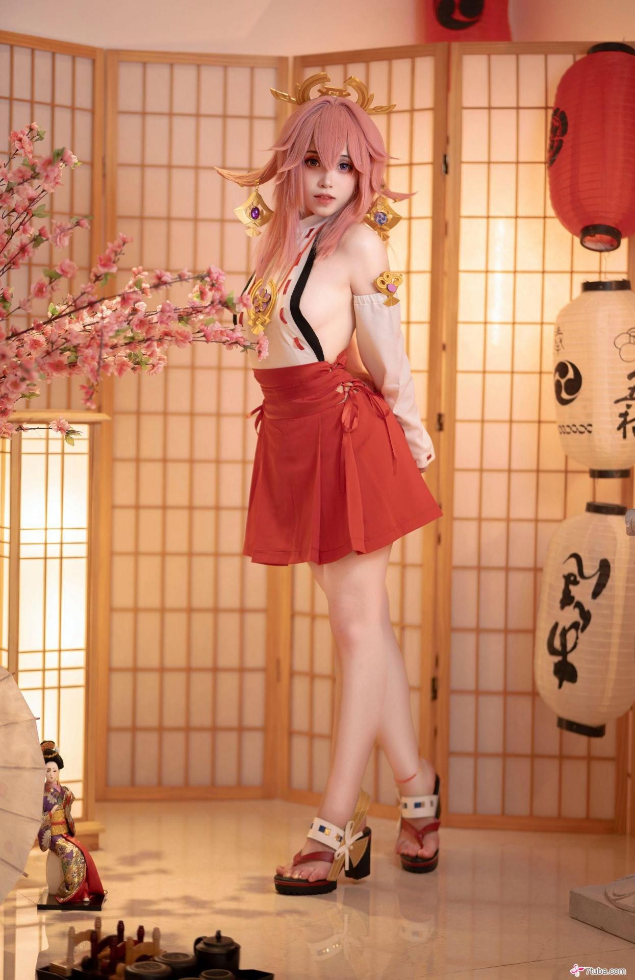 性感美图 八重神子