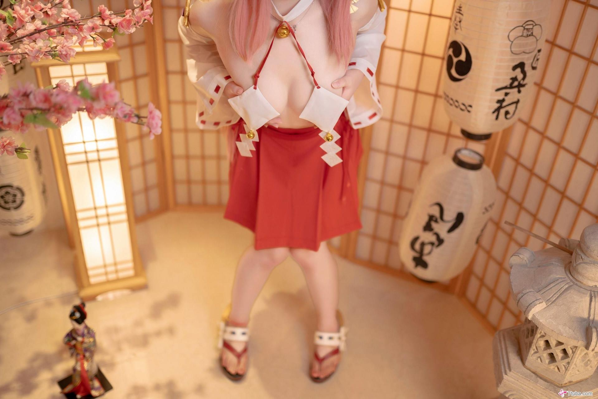 性感美图 八重神子