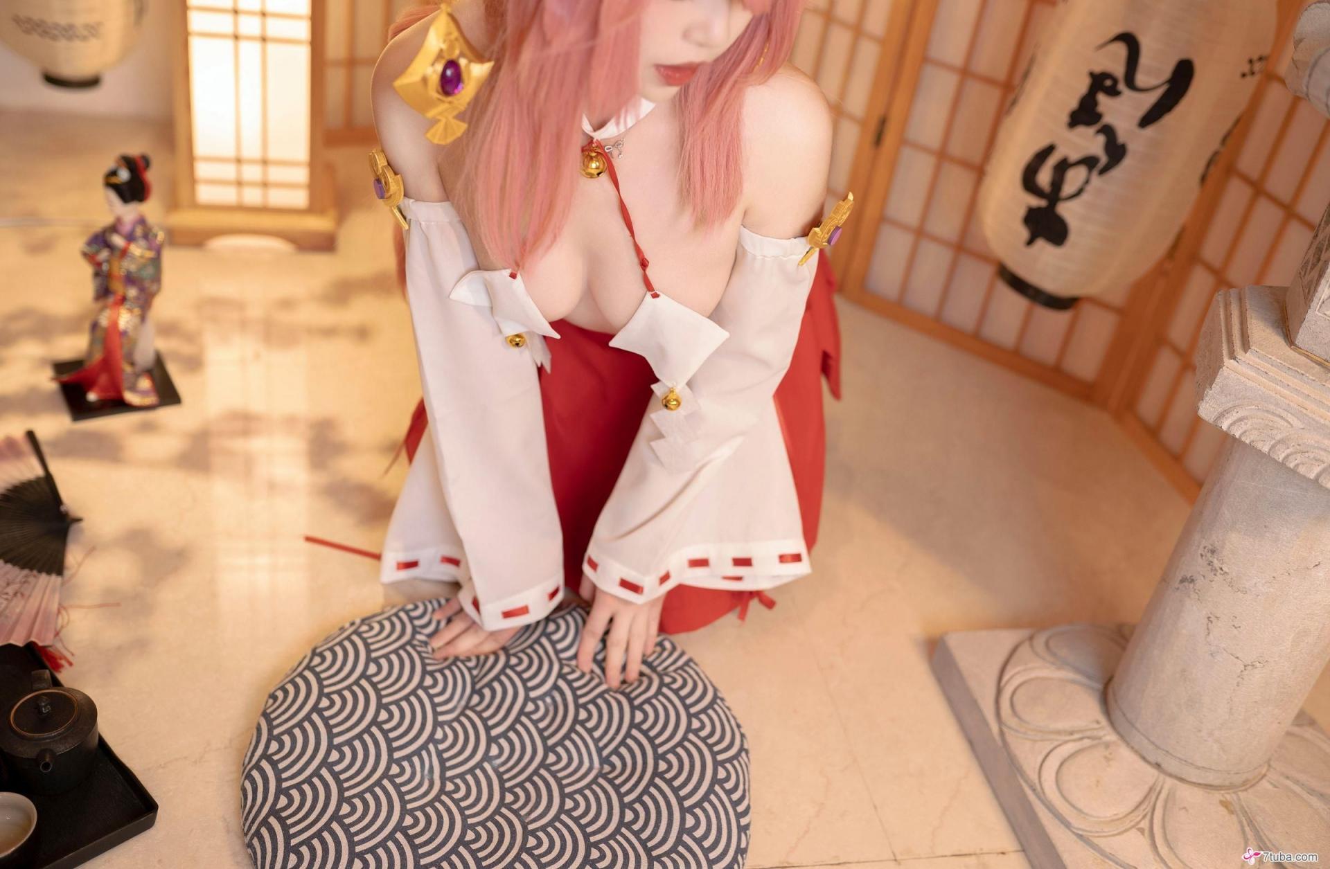 性感美图 八重神子