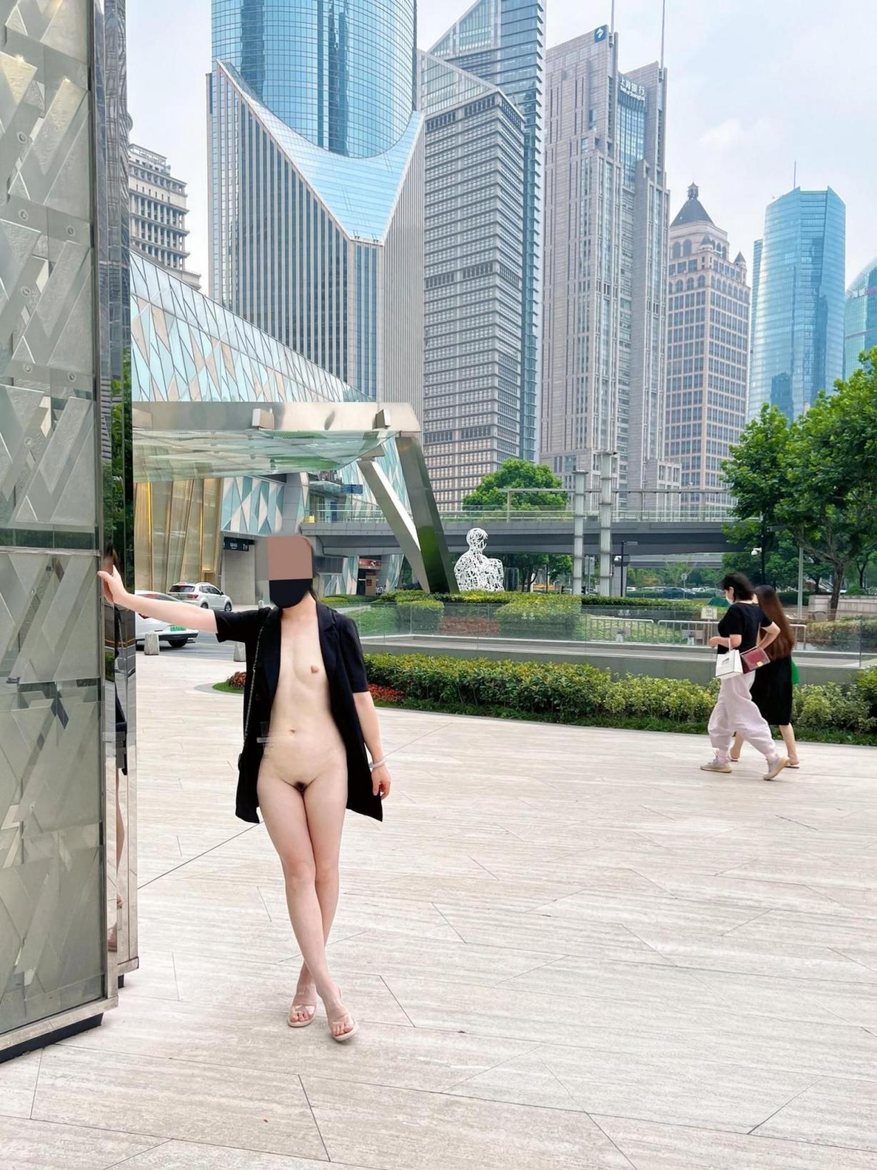 上海浪女户外露出