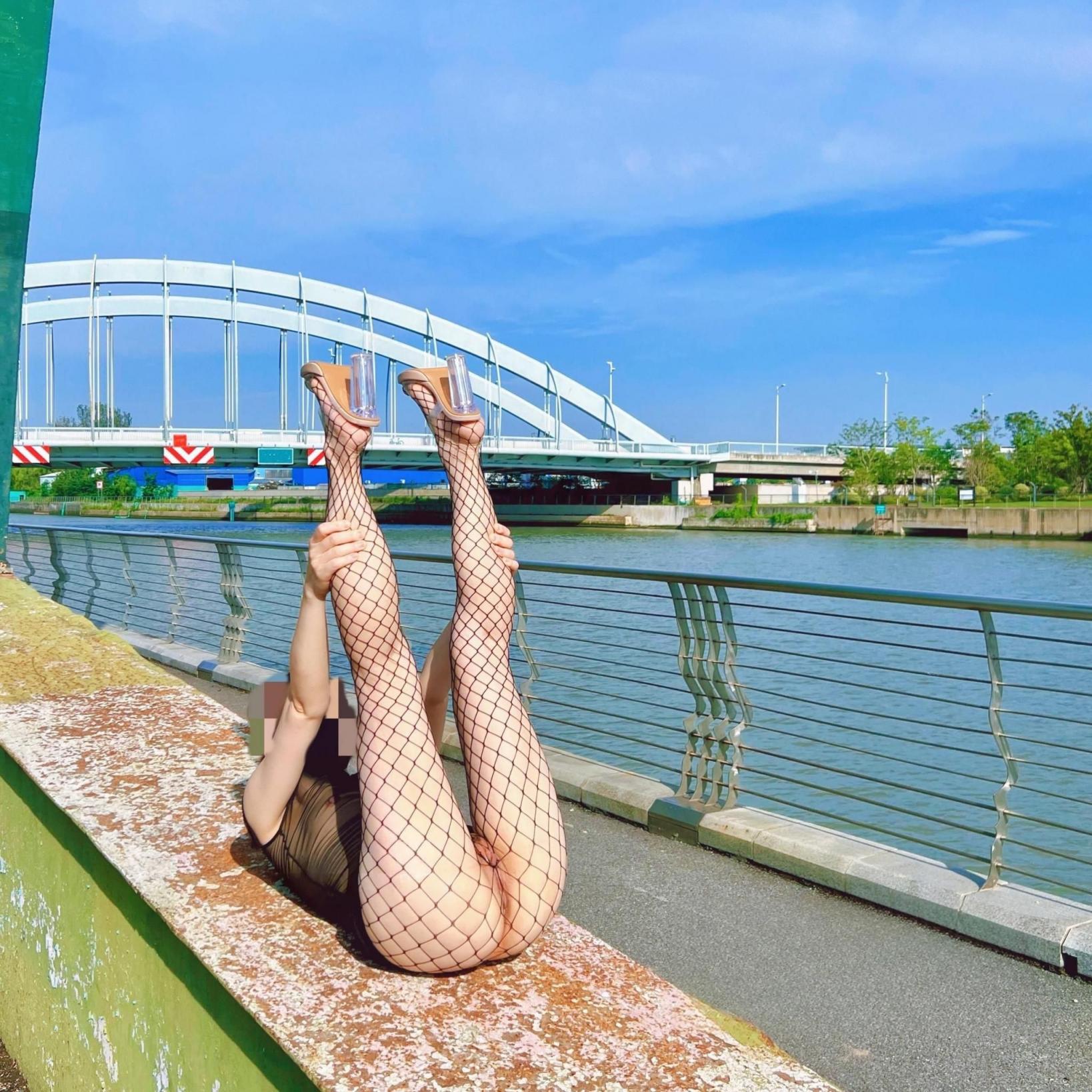 上海浪女户外露出