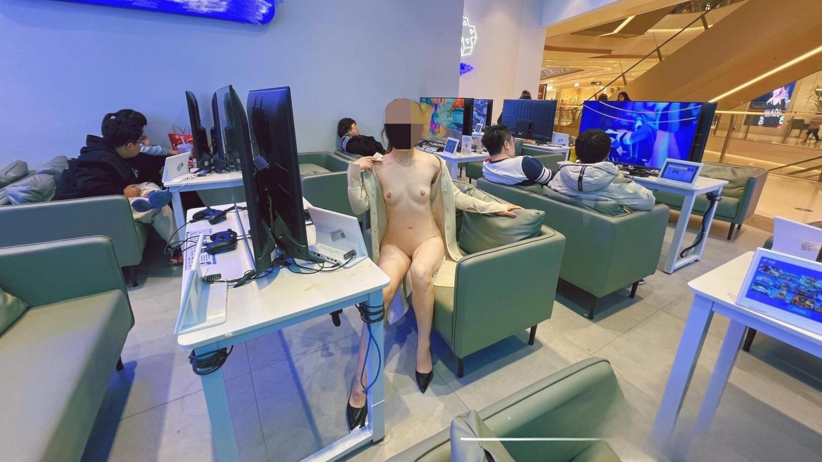 上海浪女户外露出