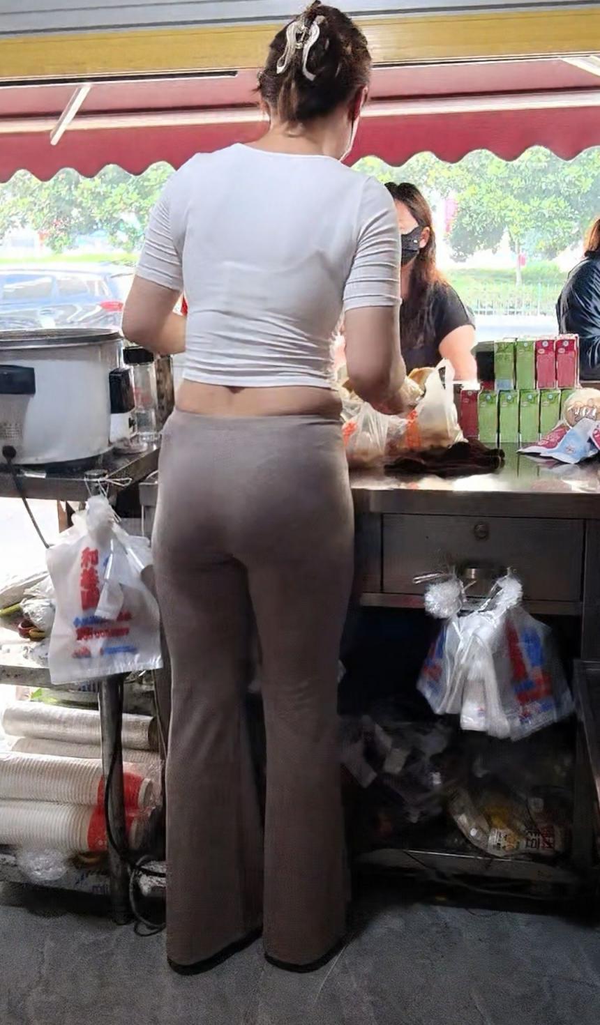忽然发现老婆越来越贤妻良母