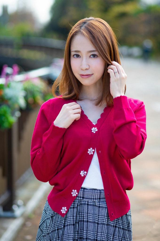 颜值不咋滴但是身材好