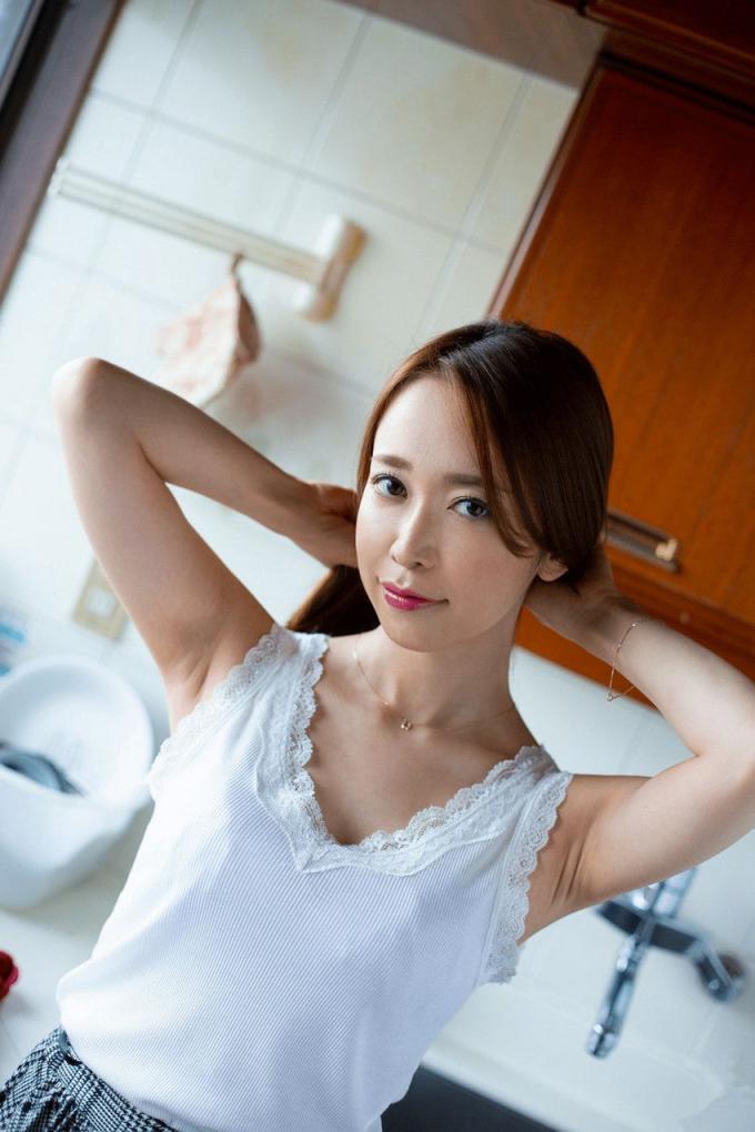 颜值不咋滴但是身材好