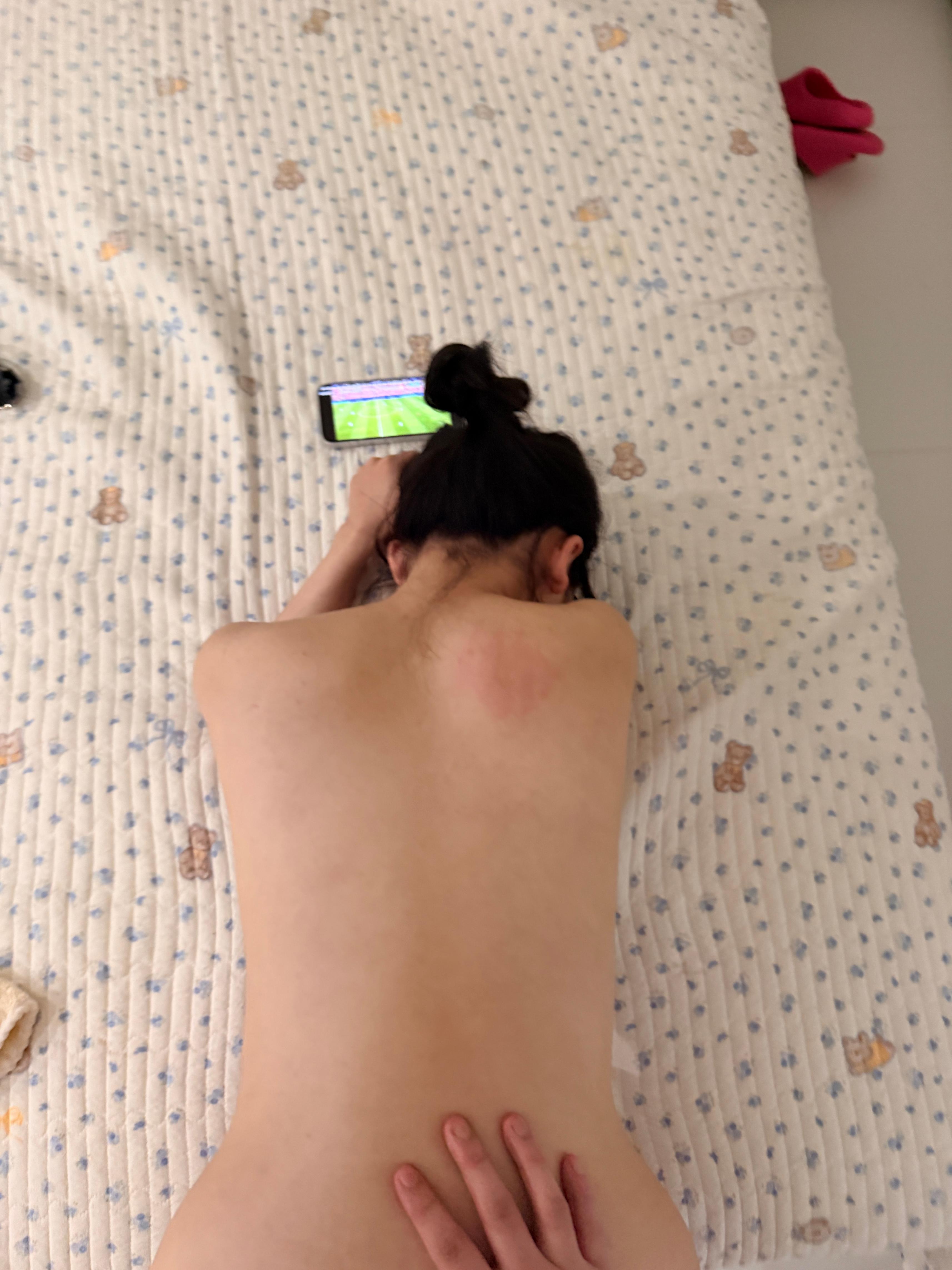98年 黑乳娇妻与她的新皮肤