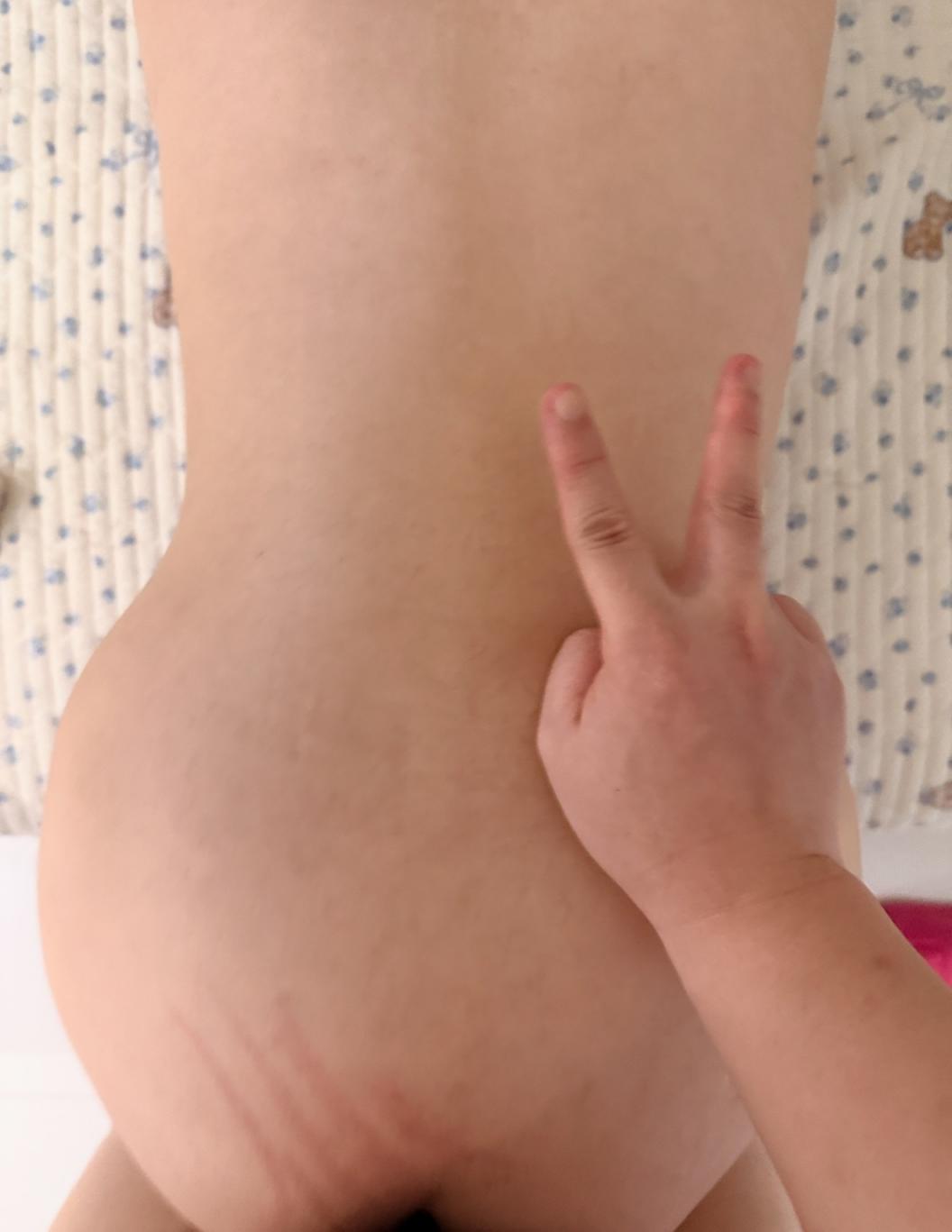 98年 黑乳娇妻与她的新皮肤