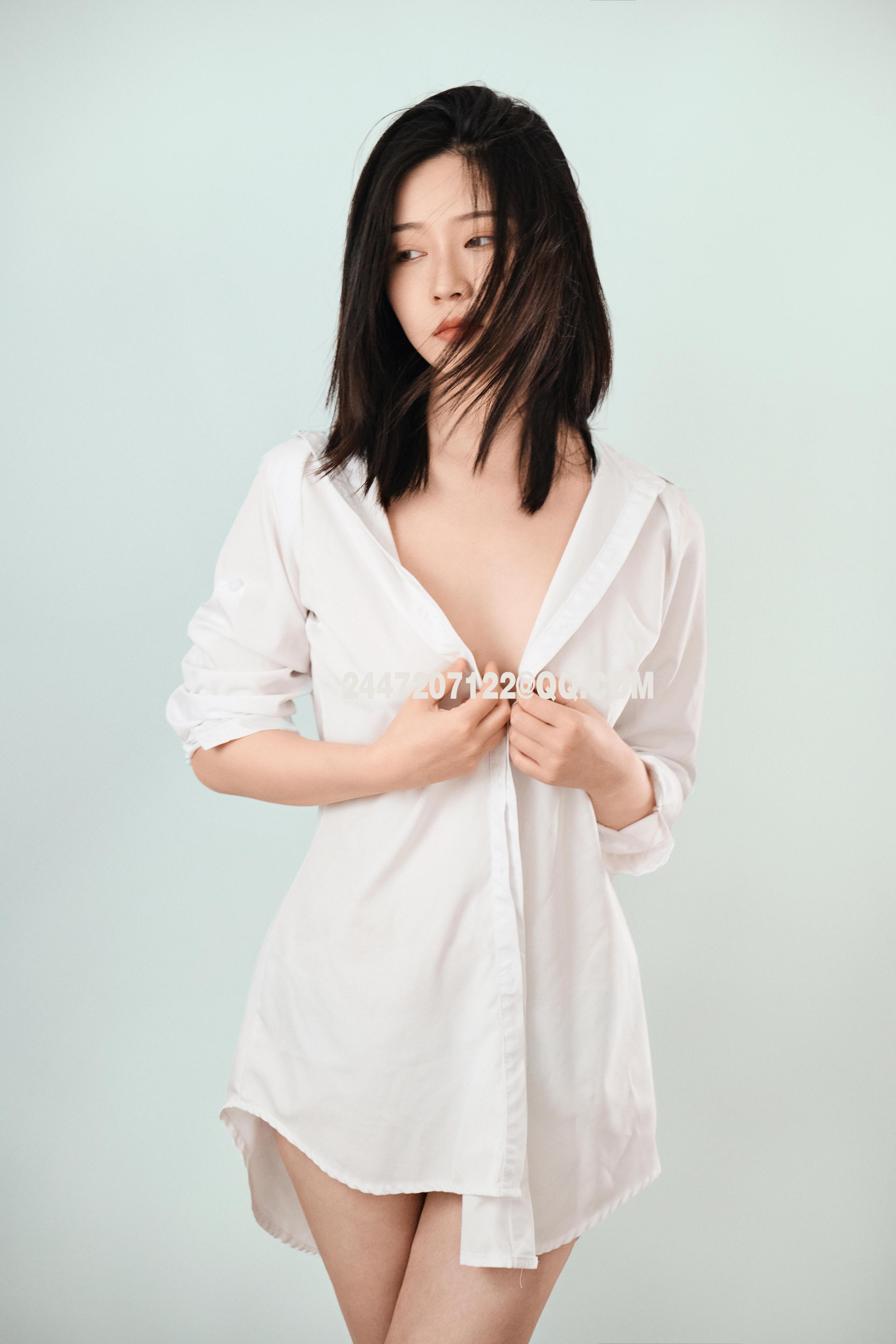 年年少女 - 杂志少女二，牛仔帽和松垮衬衫